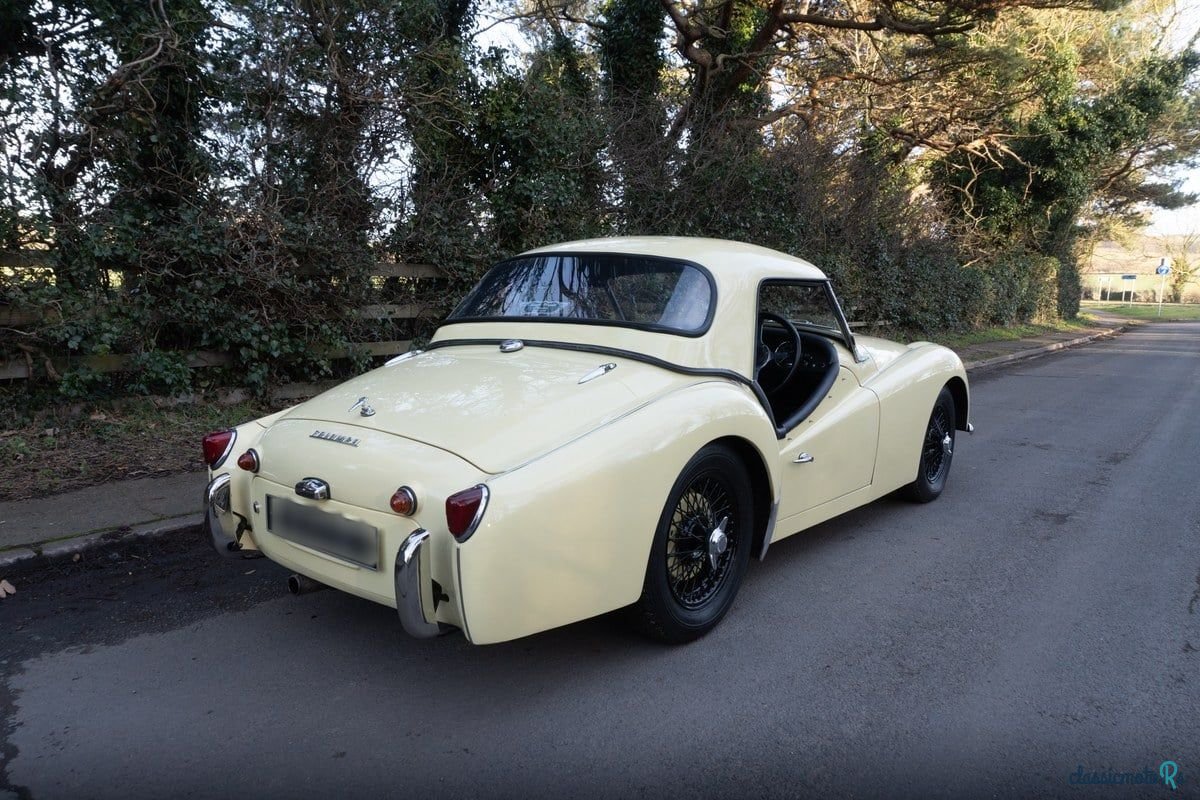 1960' Triumph TR3 photo #6