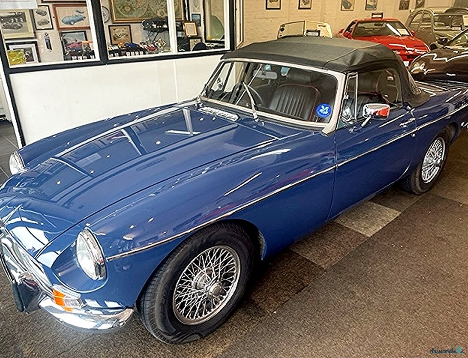 1971' MG B photo #3