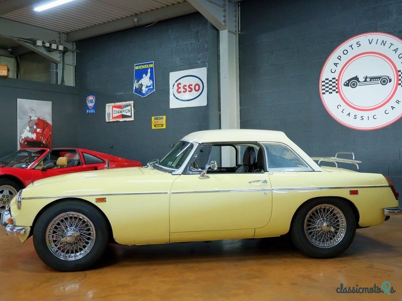 1969' MG MGC photo #5