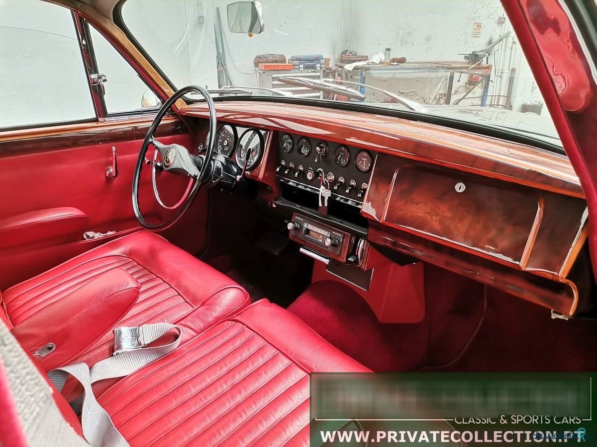 1949' Daimler 250 V8 photo #4