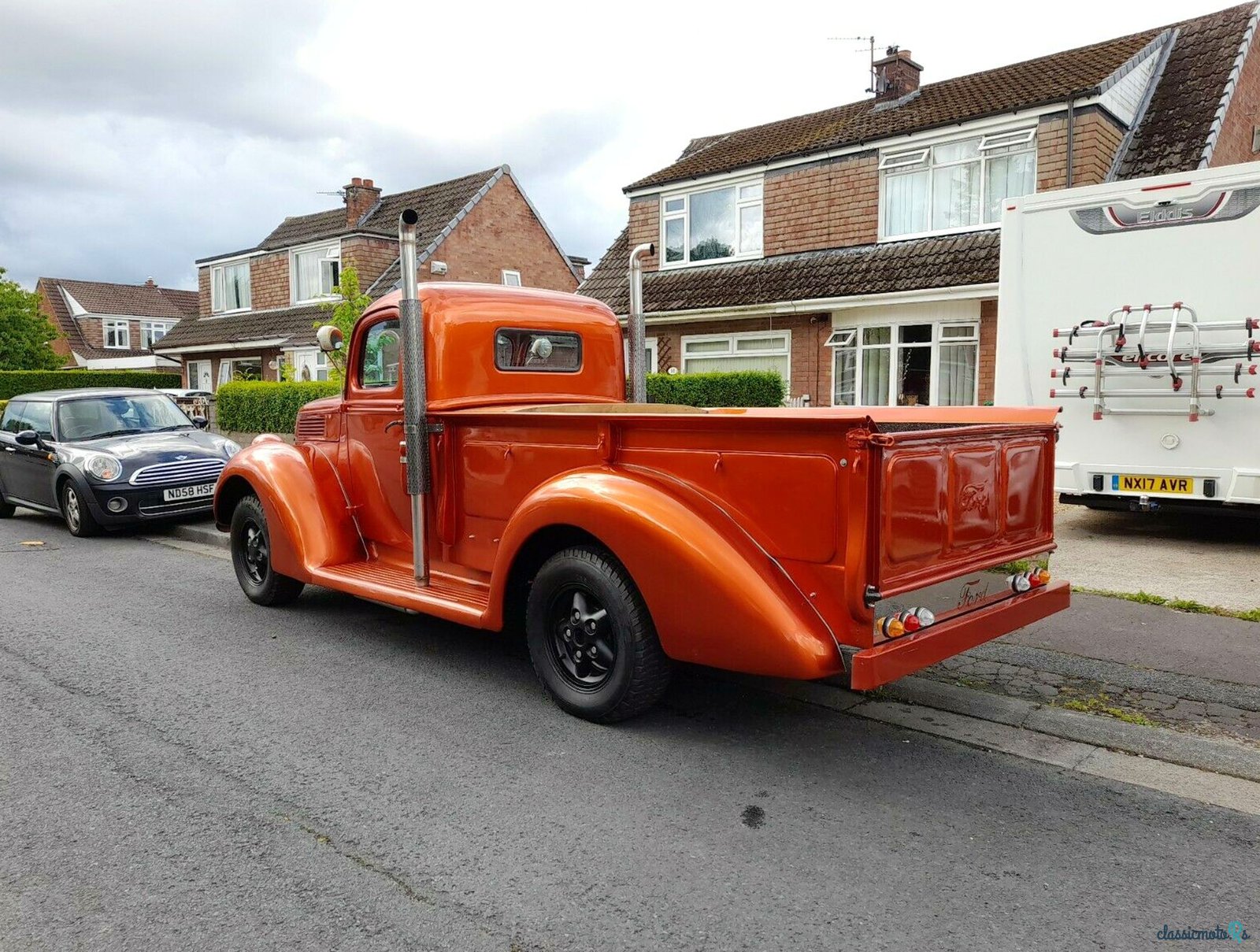 1946' Ford Pick Up photo #3