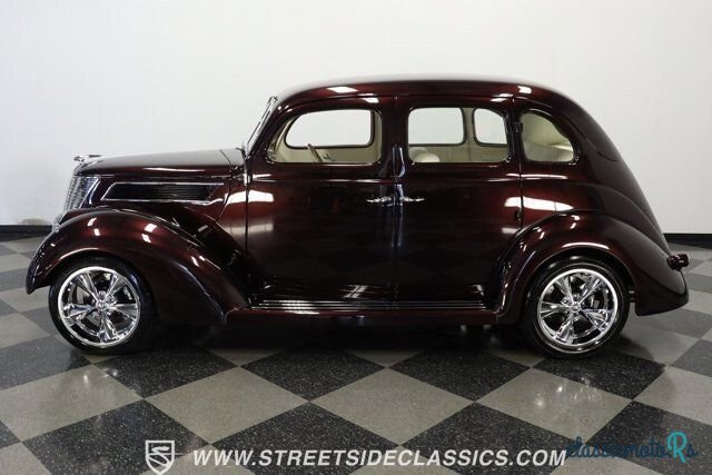 1937' Ford Custom photo #2