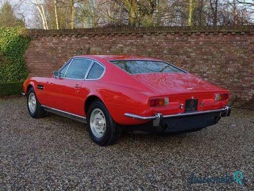 1975' Aston Martin V8 photo #2