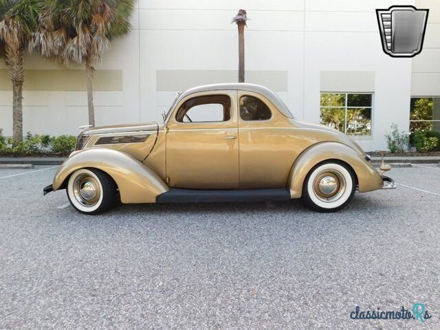 1937' Ford photo #5