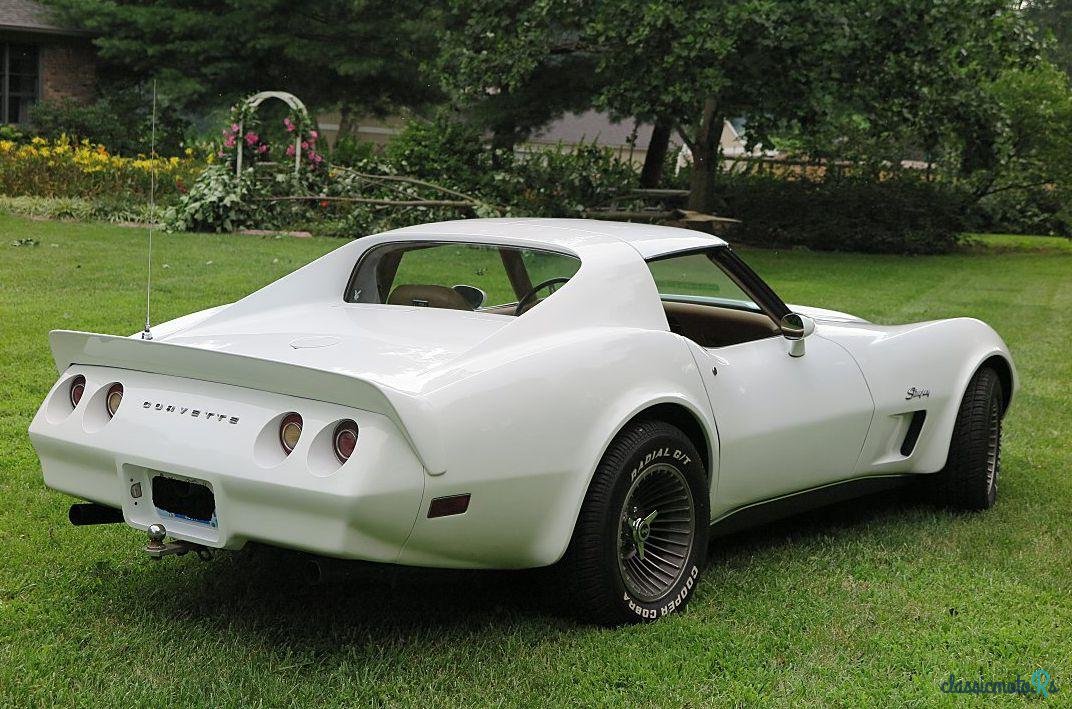 1974' Chevrolet Corvette photo #3