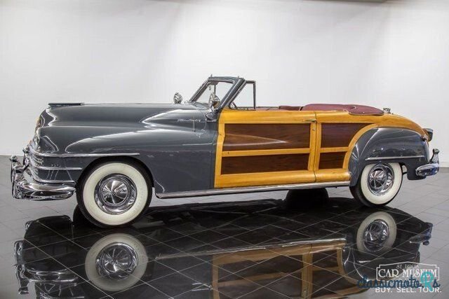 1948' Chrysler Town & Country photo #3