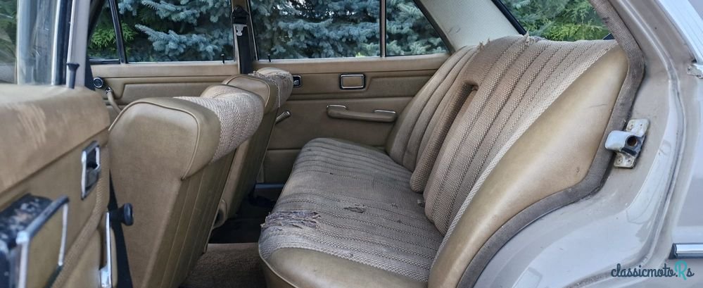 1973' Mercedes-Benz 220D W115 photo #5