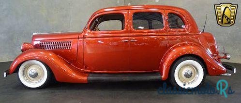 1935' Ford Sedan photo #4