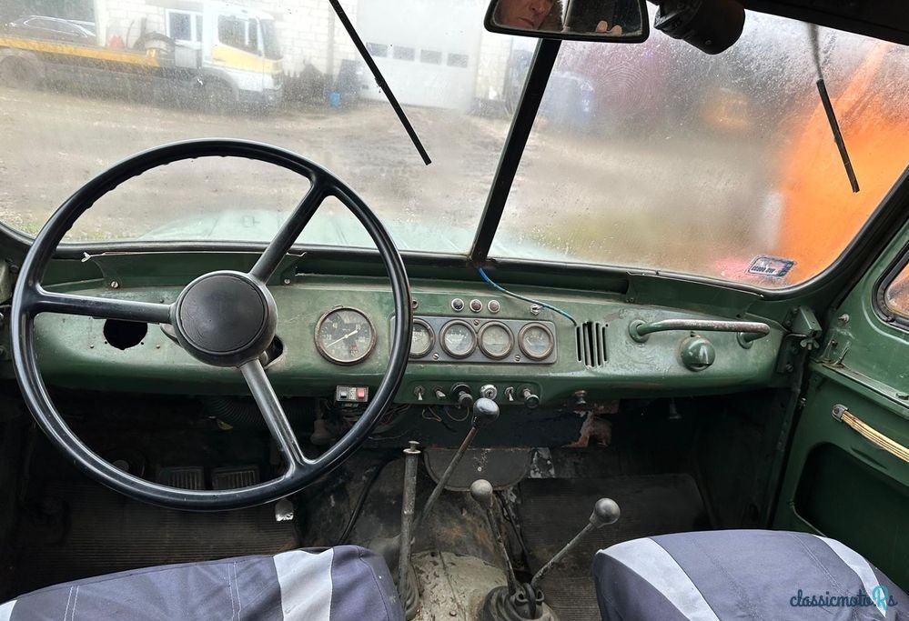 1976' UAZ 469 B photo #6