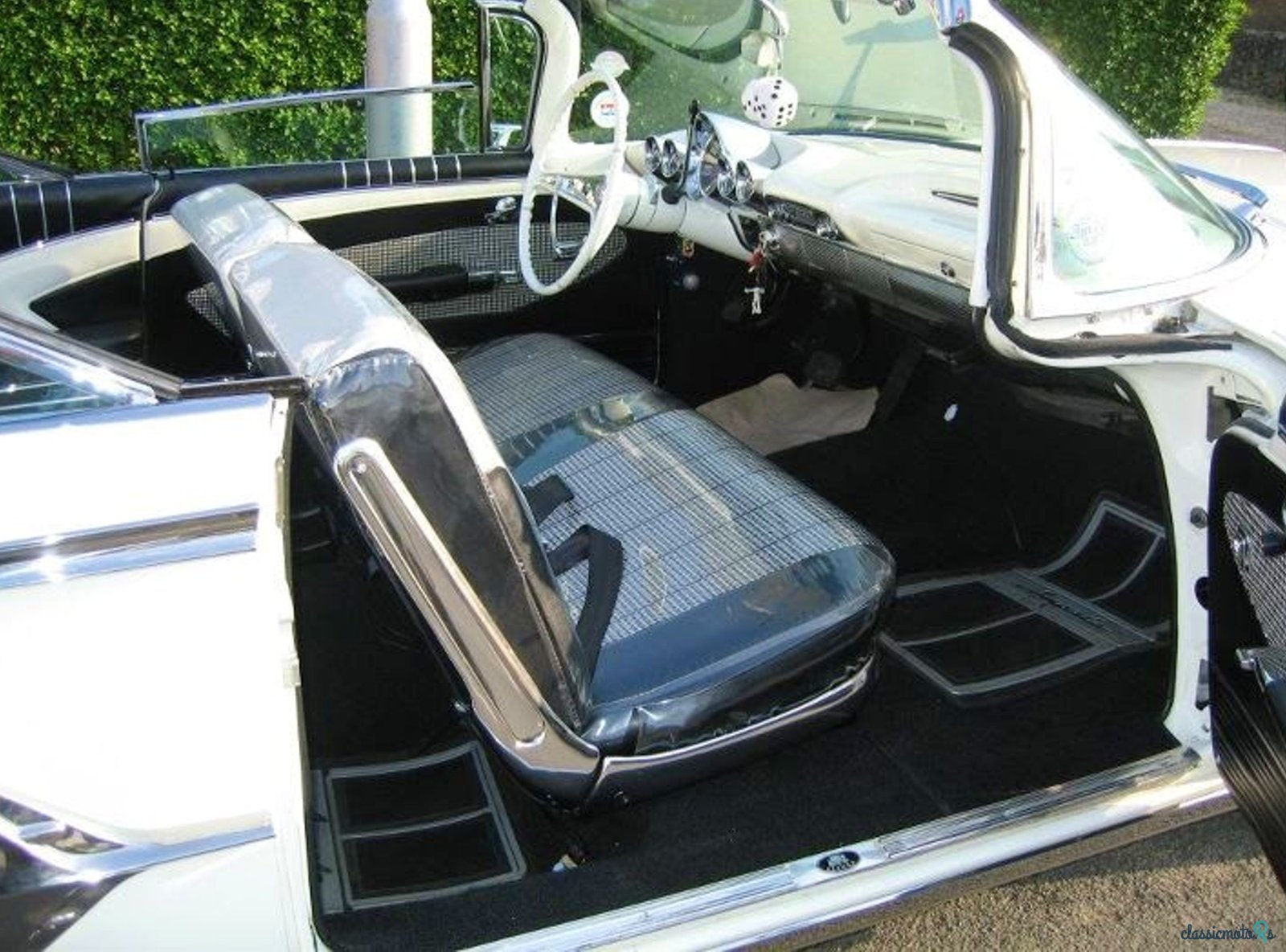 1960' Chevrolet Impala photo #3