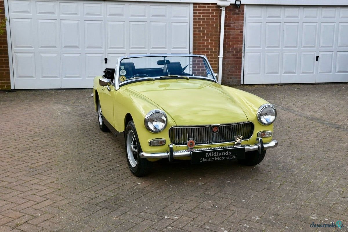 1974' MG Midget photo #5
