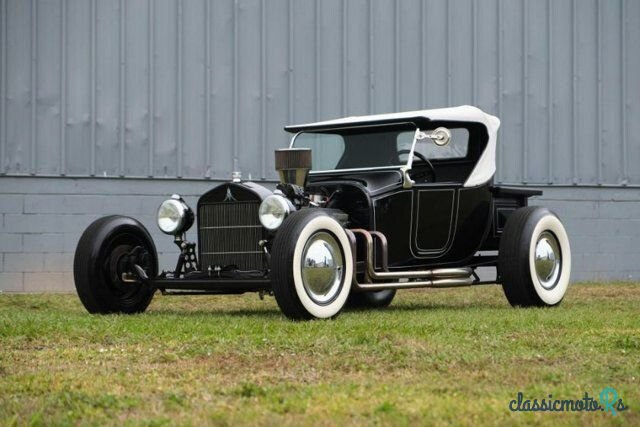 1923' Ford photo #1