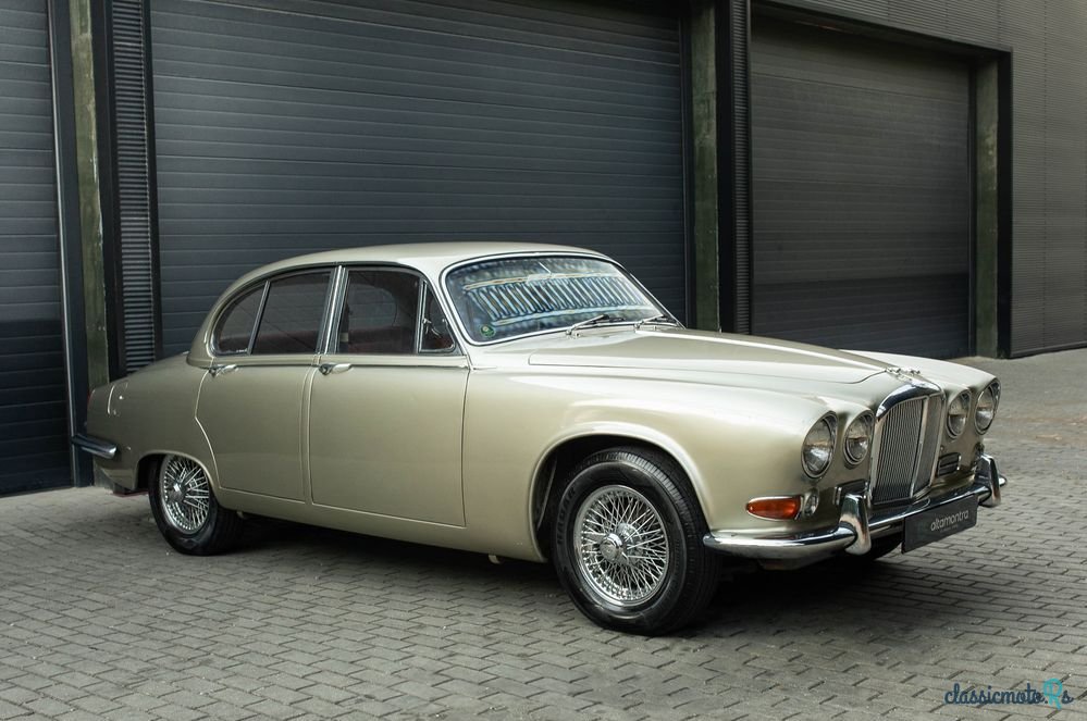 1968' Jaguar 420G photo #2