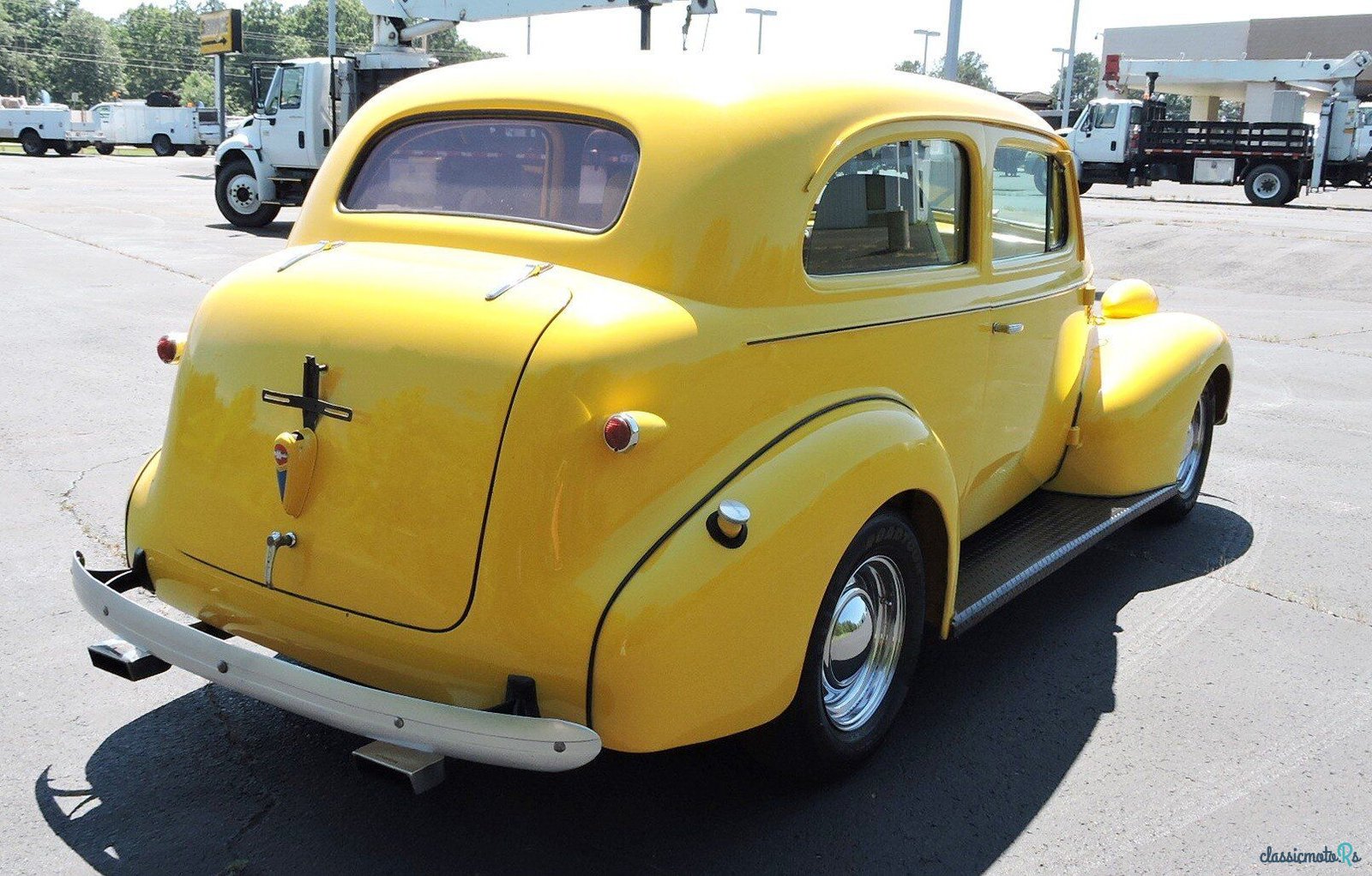 1939' Chevrolet Master Deluxe photo #4