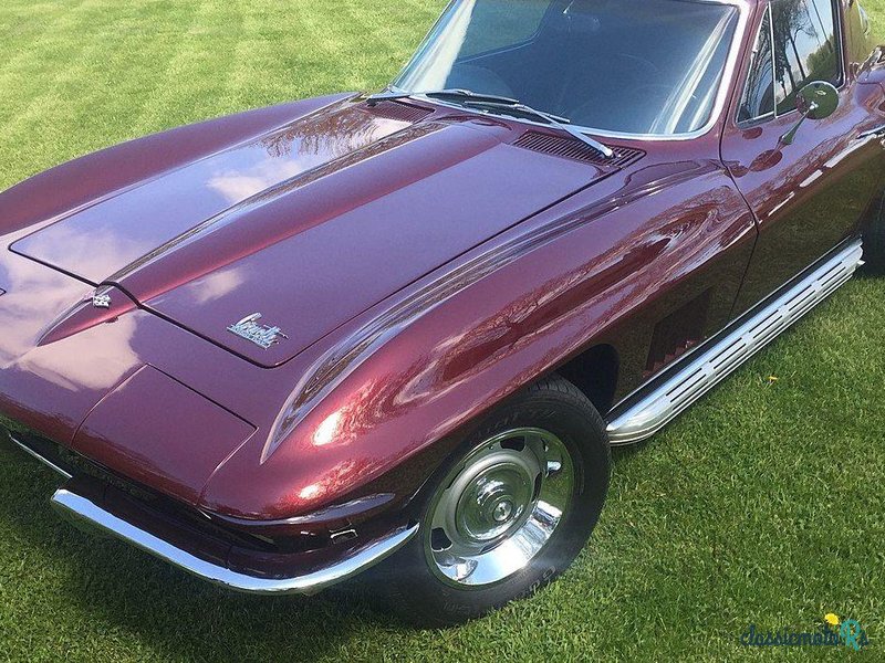 1967' Chevrolet Corvette photo #4