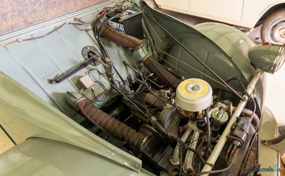 1961' Citroen 2CV photo #4