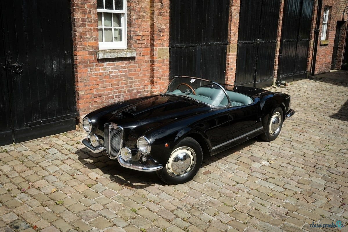 1955' Lancia Aurelia photo #1