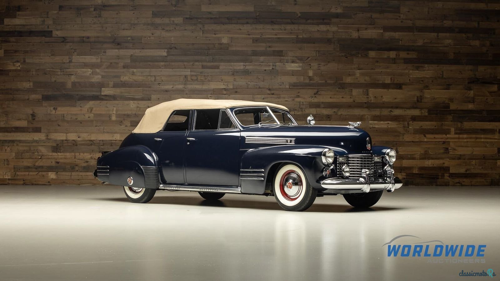 1941' Cadillac Series 62 photo #3