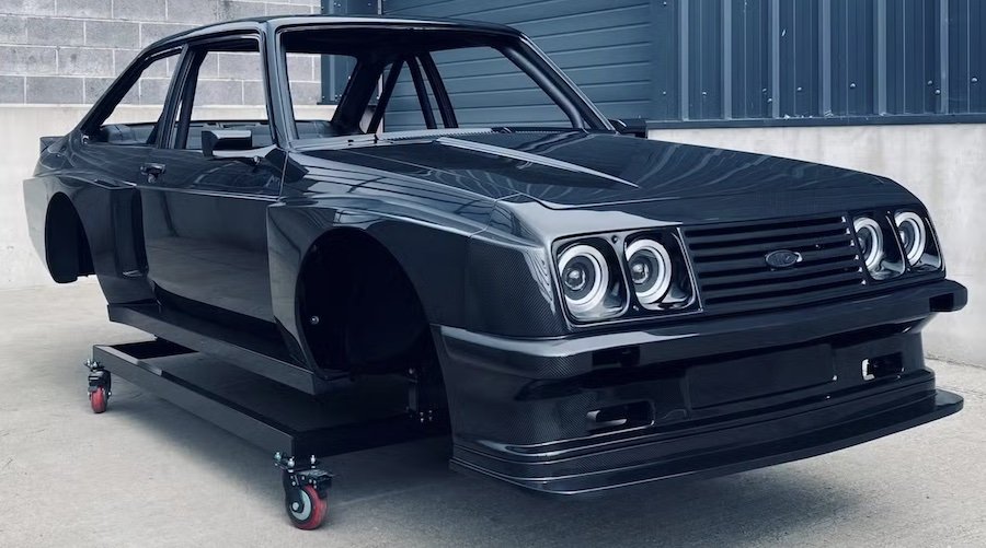 The Classic Ford Escort Looks Fantastic In Carbon Fiber
