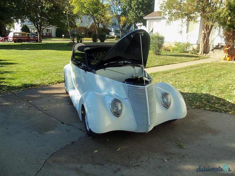 1937' Ford photo #1