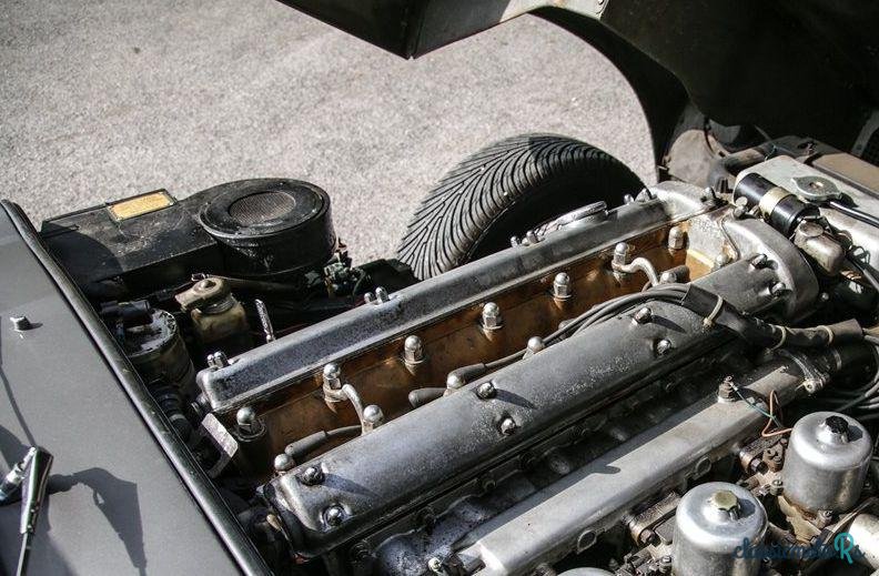 1966' Jaguar E-Type photo #2