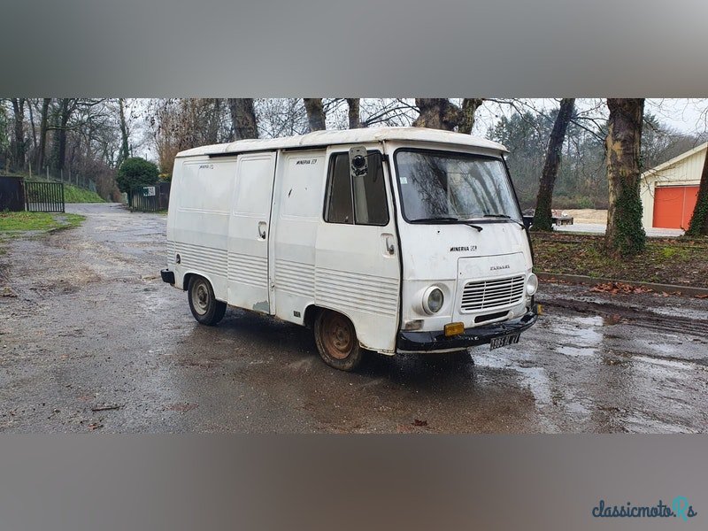 1973' Peugeot J7 photo #1