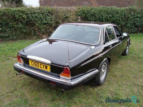 1986' Daimler Double Six Series 3 photo #4