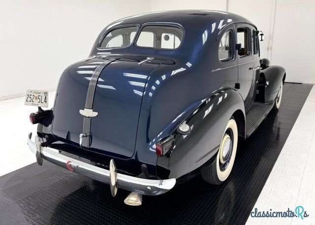 1937' Pontiac photo #5