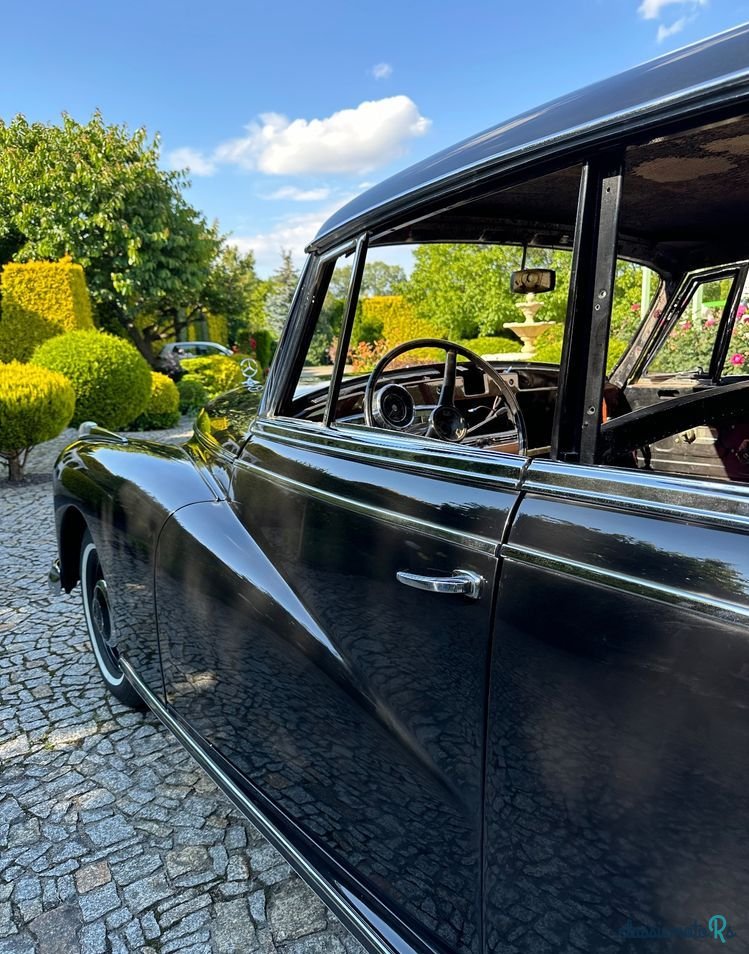 1958' Mercedes-Benz 300D Adenauer photo #6