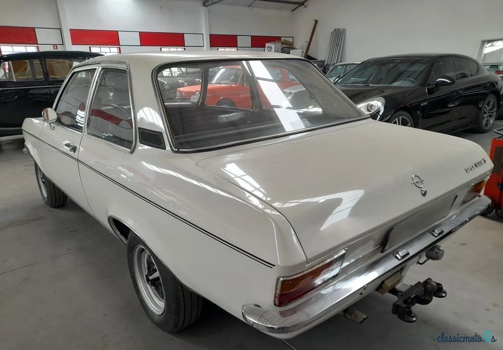 1975' Opel 1604 photo #5
