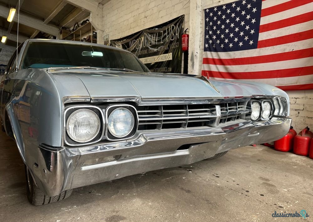 1966' Oldsmobile Starfire photo #2