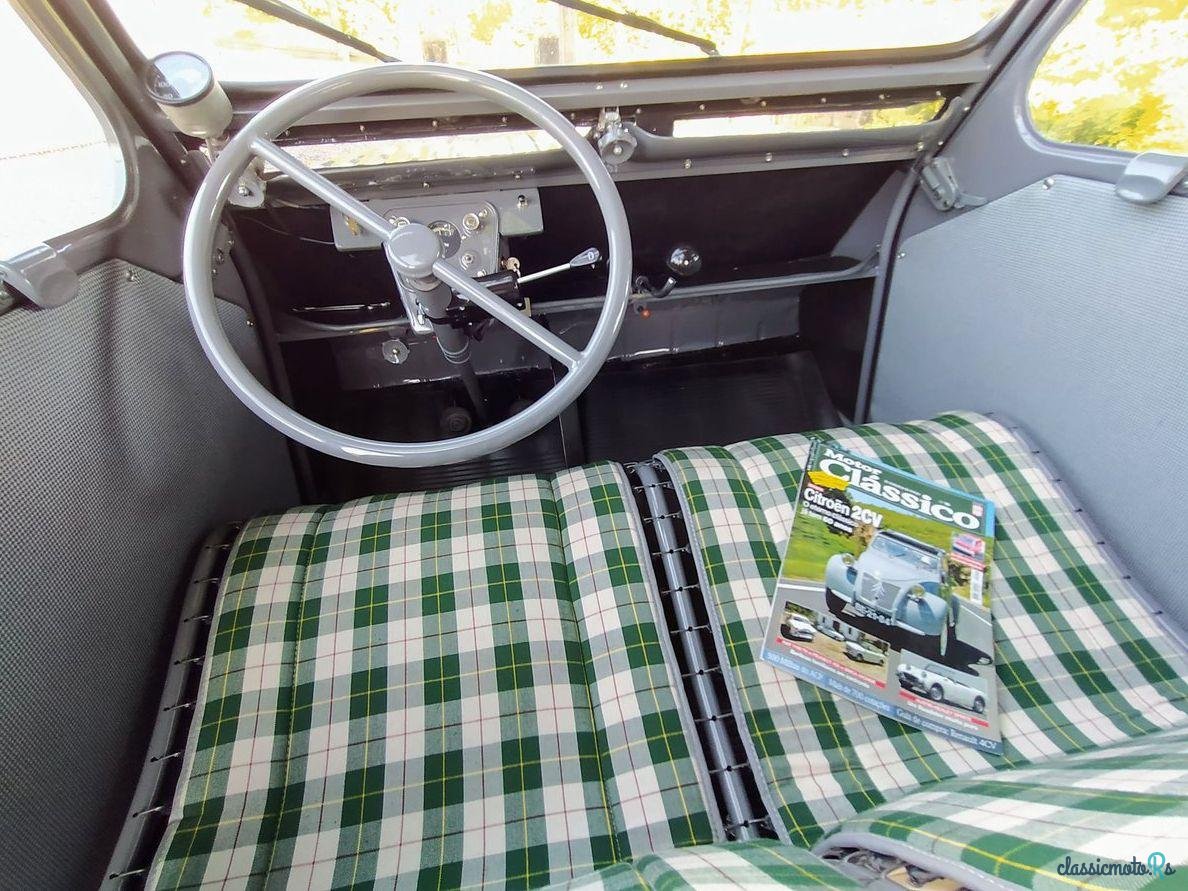 1955' Citroen 2CV photo #3
