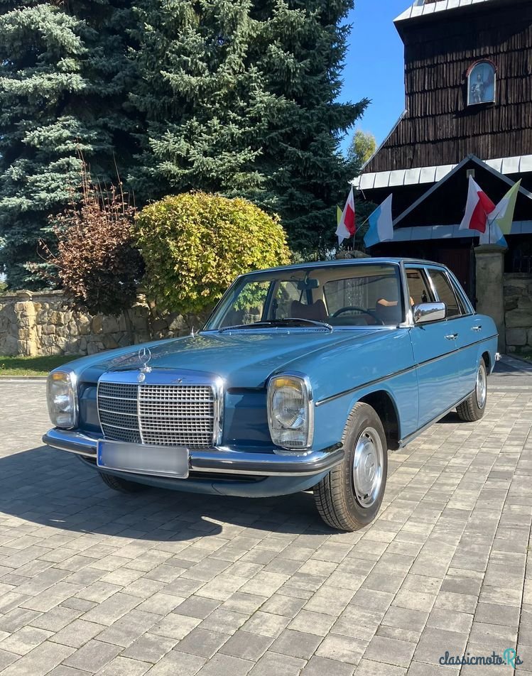 1973' Mercedes-Benz W115 photo #1