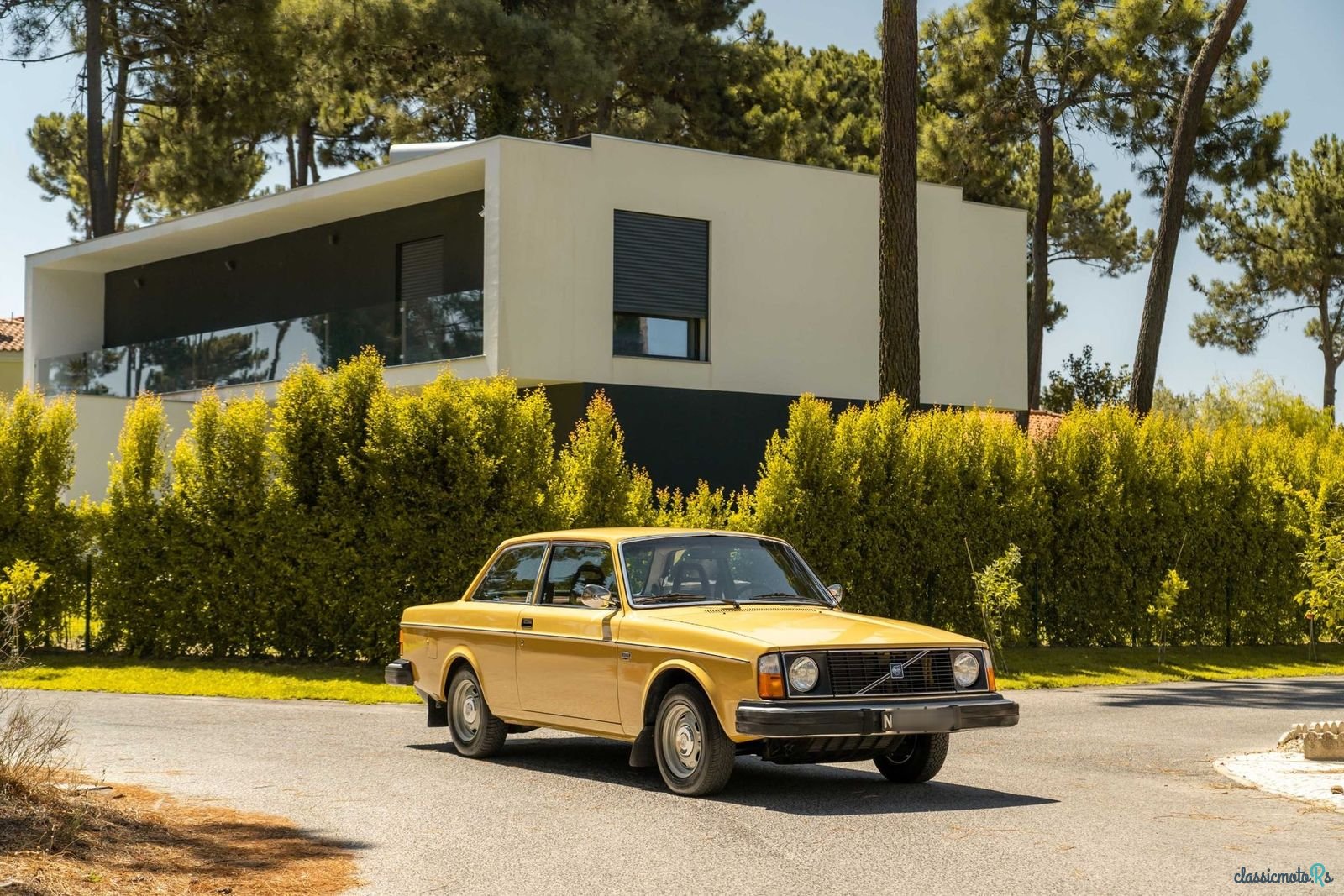 1979' Volvo 242 Dl photo #2