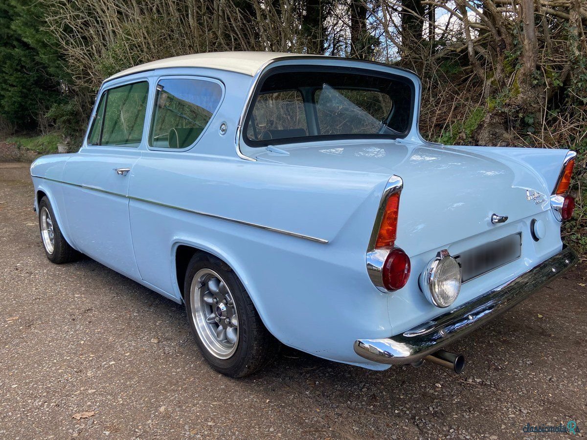 1964' Ford Anglia photo #2