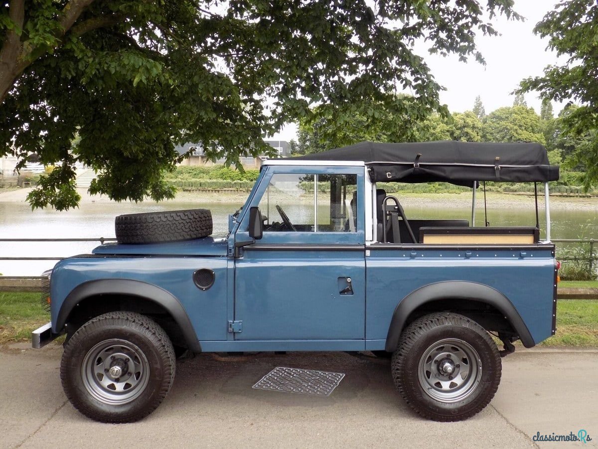 1973' Land Rover 88 photo #5