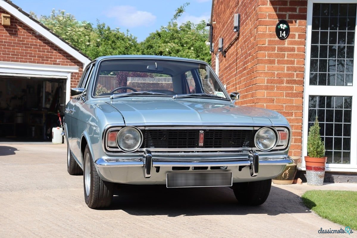 1967' Ford Cortina photo #2