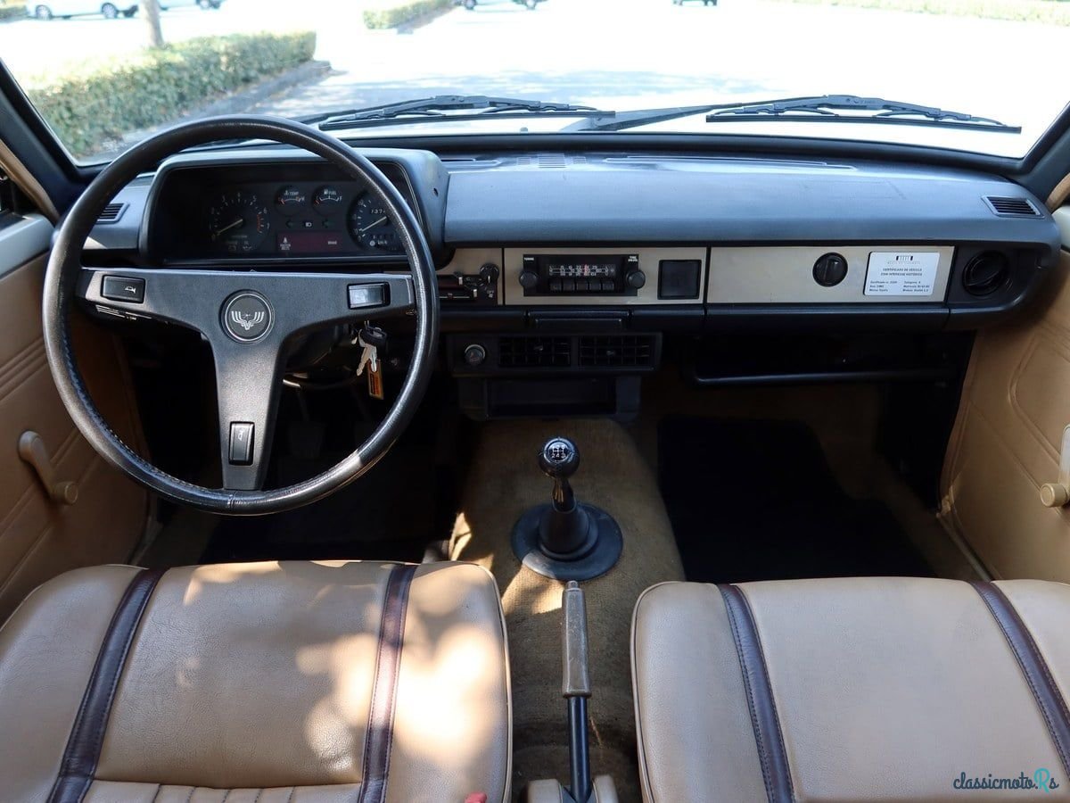 1982' Toyota Starlet photo #6