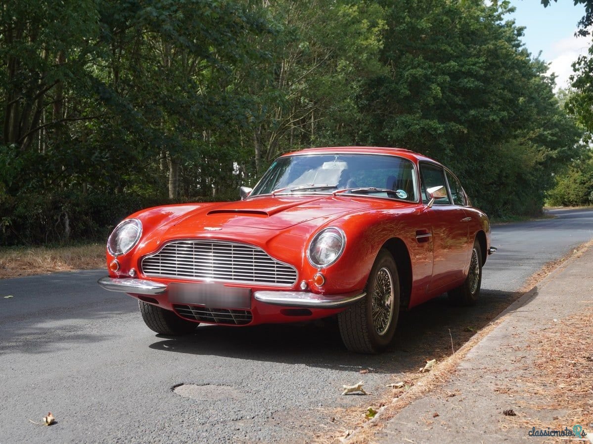 1967' Aston Martin DB6 photo #4
