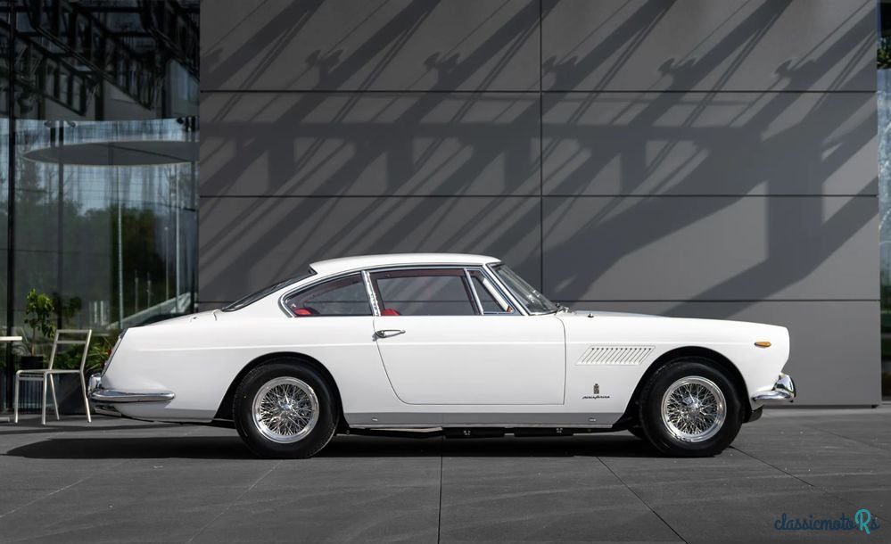 1961' Ferrari 250 photo #6