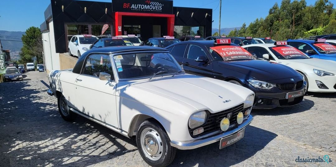 1967' Peugeot 204 photo #5
