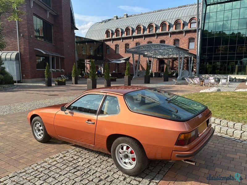 1977' Porsche 924 photo #2