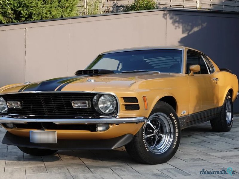 1970' Ford Mustang Mach-E photo #4