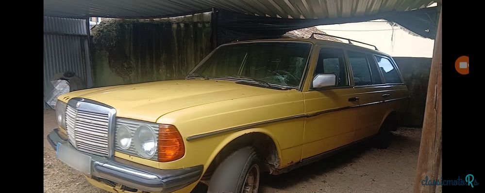 1982' Mercedes-Benz 240 photo #3