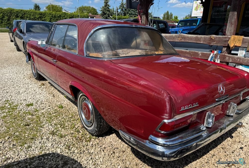1964' Mercedes-Benz W111 220SE photo #6