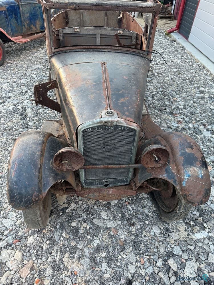 1937' Peugeot 201 photo #3