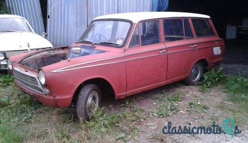 1964' Ford Cortina photo #2