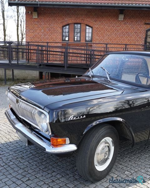 1972' Gaz 24 Wołga photo #4