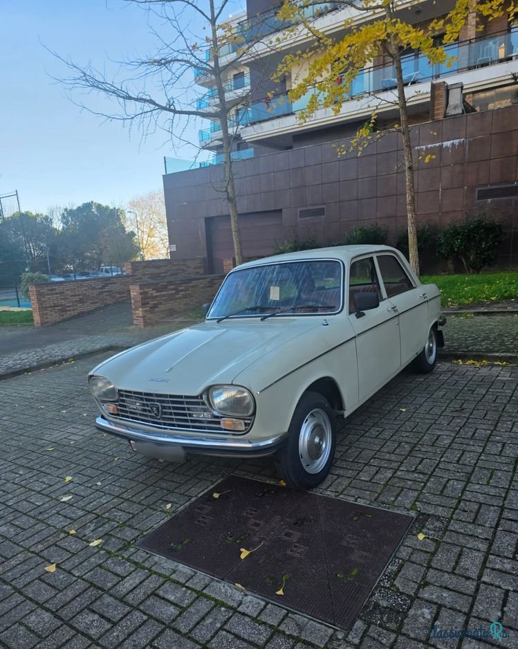 1970' Peugeot 204 photo #2