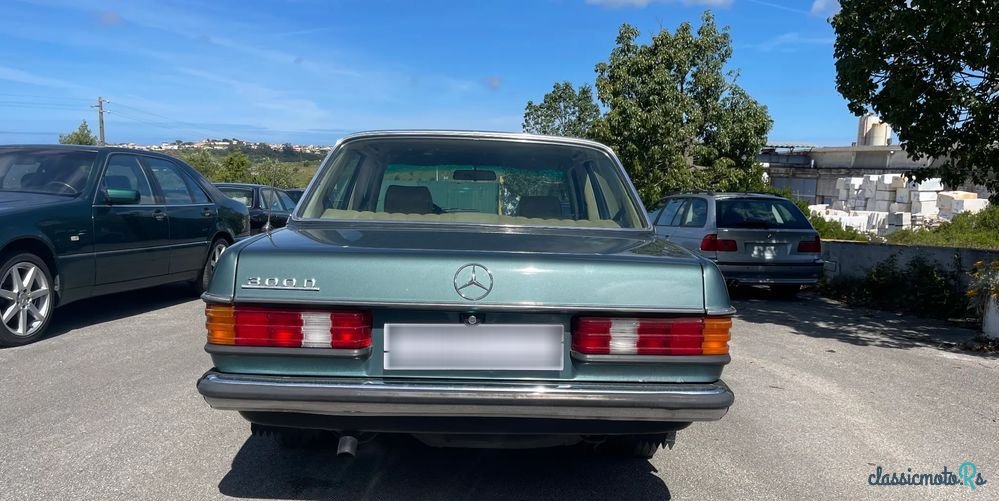 1977' Mercedes-Benz 300 photo #6